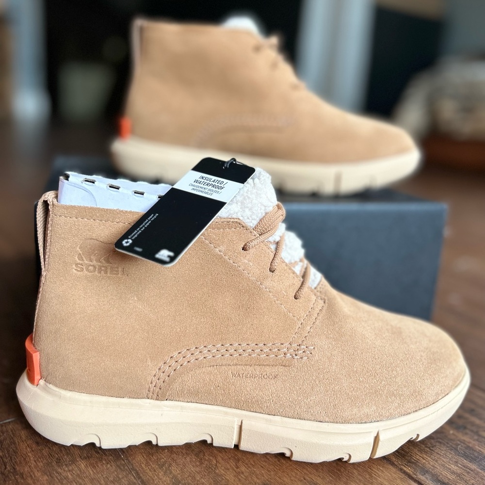 BNIB Women’s Sorel Explorer ll Drift Boot - Sneaker Inspired